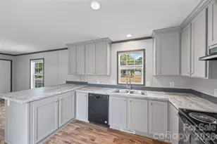 2236 Myers St, Rock Hill, SC 29732 - Photo 4