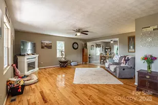 5933 Nubbin Creek Rd, Lenoir, NC 28645 - Photo 14