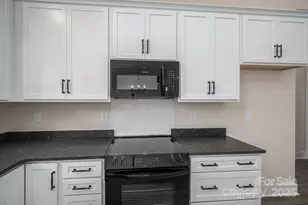 2047 Puetts Chapel Rd, Bessemer City, NC 28016 - Photo 6