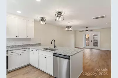 202 Beacon Avenue, Morganton, NC 28655 - Photo 4