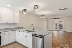 202 Beacon Ave, Morganton, NC 28655 - Photo 4