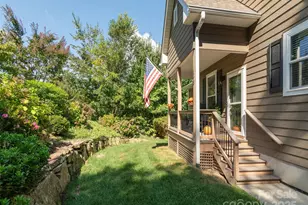 138 Lindsley Ct, Hendersonville, NC 28792 - Photo 6