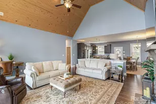 138 Lindsley Ct, Hendersonville, NC 28792 - Photo 22