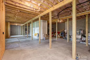 138 Lindsley Ct, Hendersonville, NC 28792 - Photo 36