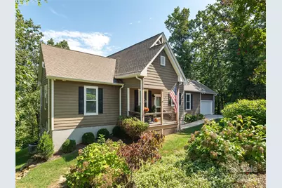 138 Lindsley Court, Hendersonville, NC 28792 - Photo 4