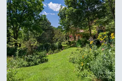 9 W Street Extension, Asheville, NC 28801 - Photo 8