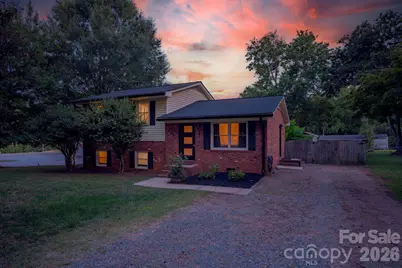 827 Brookwood Drive, Mooresville, NC 28115 - Photo 4