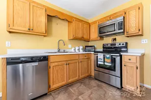 1976 McIlwain Rd, Lancaster, SC 29720 - Photo 4