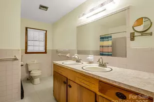 184 Spring St, Ellenboro, NC 28040 - Photo 16