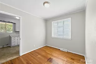 3109 Marlborough Rd, Charlotte, NC 28208 - Photo 12