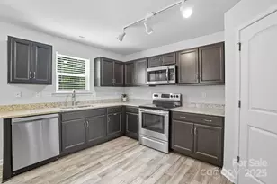 319 Shoreline Dr, New London, NC 28127 - Photo 18