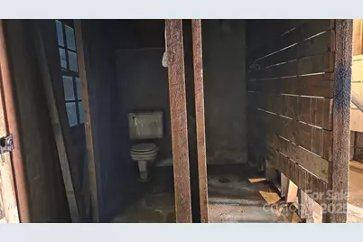 210 S Academy Street, Lincolnton, NC 28092 - Photo 10