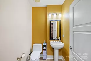 222 S Caldwell St, Charlotte, NC 28202 - Photo 16