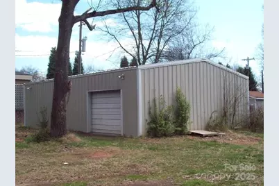 521 E Center Avenue, Mooresville, NC 28115 - Photo 18