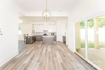 9818 Hood Road, Charlotte, NC 28215 - Photo 12