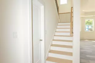 9818 Hood Rd, Charlotte, NC 28215 - Photo 16