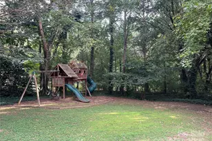 4321 Silvermere Way, Charlotte, NC 28269 - Photo 32