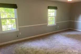 4321 Silvermere Way, Charlotte, NC 28269 - Photo 16