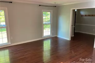 4321 Silvermere Way, Charlotte, NC 28269 - Photo 4