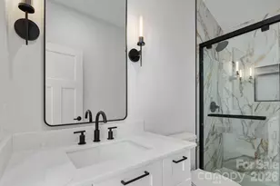 760 New Hope Rd, Flat Rock, NC 28731 - Photo 20