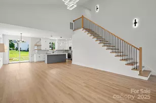 760 New Hope Rd, Flat Rock, NC 28731 - Photo 14