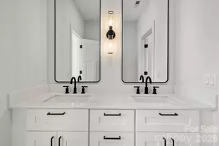 760 New Hope Rd, Flat Rock, NC 28731 - Photo 22