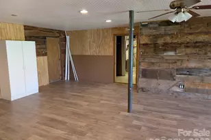 454 Hummingbird Ln, Franklin, NC 28734 - Photo 22