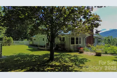 454 Hummingbird Lane, Franklin, NC 28734 - Photo 4