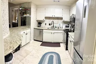 303 Sugar Top Dr, Sugar Mountain, NC 28604 - Photo 4