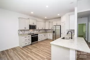 165 Meadowlark Ln, Statesville, NC 28625 - Photo 4