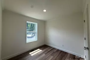 509 Bonner St, Hendersonville, NC 28739 - Photo 12