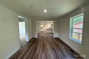 509 Bonner St, Hendersonville, NC 28739 - Photo 10