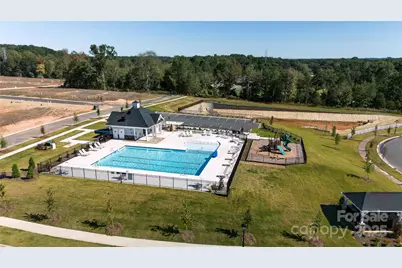 11308 Cardinal Creek Avenue, Charlotte, NC 28215 - Photo 2