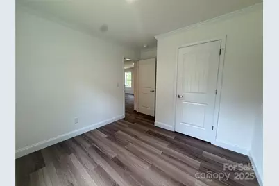 204 Oscelake Way, Hendersonville, NC 28739 - Photo 18