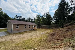 204 Oscelake Way, Hendersonville, NC 28739 - Photo 6