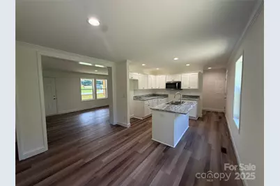 204 Oscelake Way, Hendersonville, NC 28739 - Photo 12