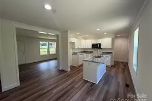 204 Oscelake Way, Hendersonville, NC 28739 - Photo 12