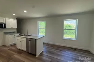 204 Oscelake Way, Hendersonville, NC 28739 - Photo 16