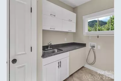 17 Elkmont Terrace, Asheville, NC 28804 - Photo 10