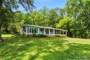 703 Island Point Rd, Mount Holly, NC 28120 - Photo 38