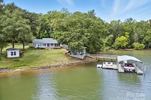 703 Island Point Rd, Mount Holly, NC 28120 - Photo 10