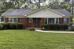 4034 Leeds Dr, Charlotte, NC 28205 - Photo 2