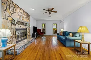 25011 Club View Dr, Tega Cay, SC 29708 - Photo 8