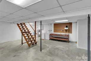 250 Reeves Cove Rd, Candler, NC 28715 - Photo 24