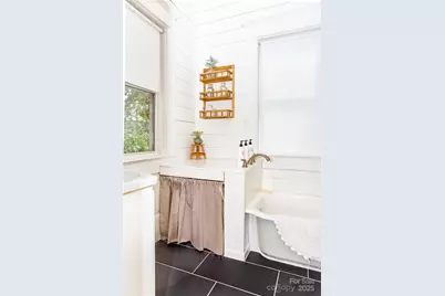 737 Florida Avenue, Hendersonville, NC 28739 - Photo 16