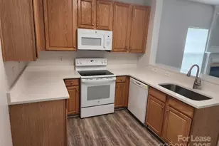 15258 Crossing Gate Dr, Cornelius, NC 28031 - Photo 10