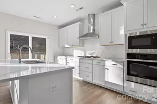 128 Canary Ln, Mooresville, NC 28115 - Photo 4