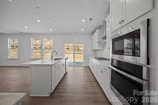 128 Canary Ln, Mooresville, NC 28115 - Photo 8