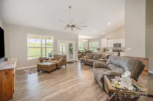 104 Postell Dr, Statesville, NC 28625 - Photo 4