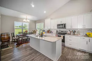 104 Postell Dr, Statesville, NC 28625 - Photo 6